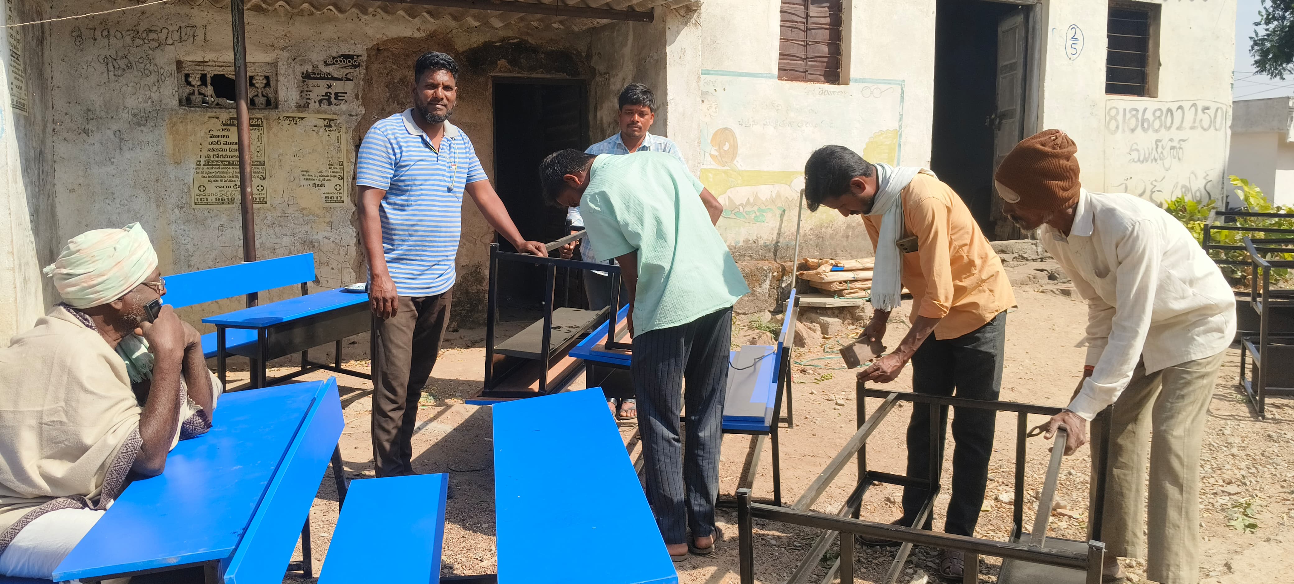 మన బడిలో మన పిల్లలకు సౌకర్యాలు ఎందుకు ఉండకూడదు!  పేదింటి పిల్లల చదువుకు అండగా 6వ వార్డు సభ్యుడు జహంగీర్‌